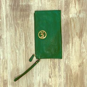 EMERALD MICHAEL KORS CLUTCH WITH HANDLE